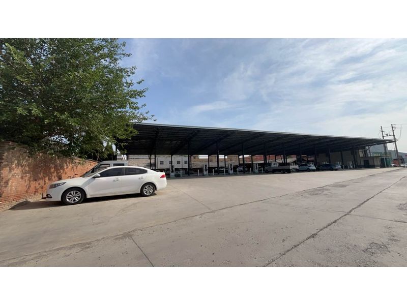 古龍超級快充站